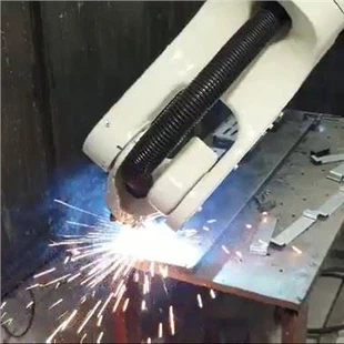 RJH605 ロボット溶接セル
